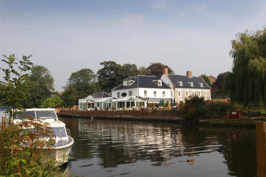 Waveney House Hotel Beccles Exterior foto